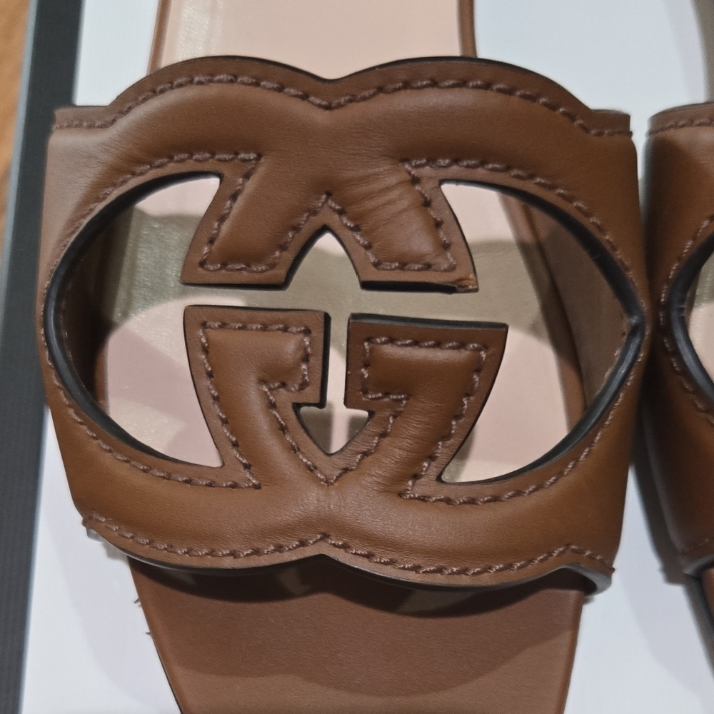 Gucci Tan Leather Cutout Mules - Picture 7 of 11